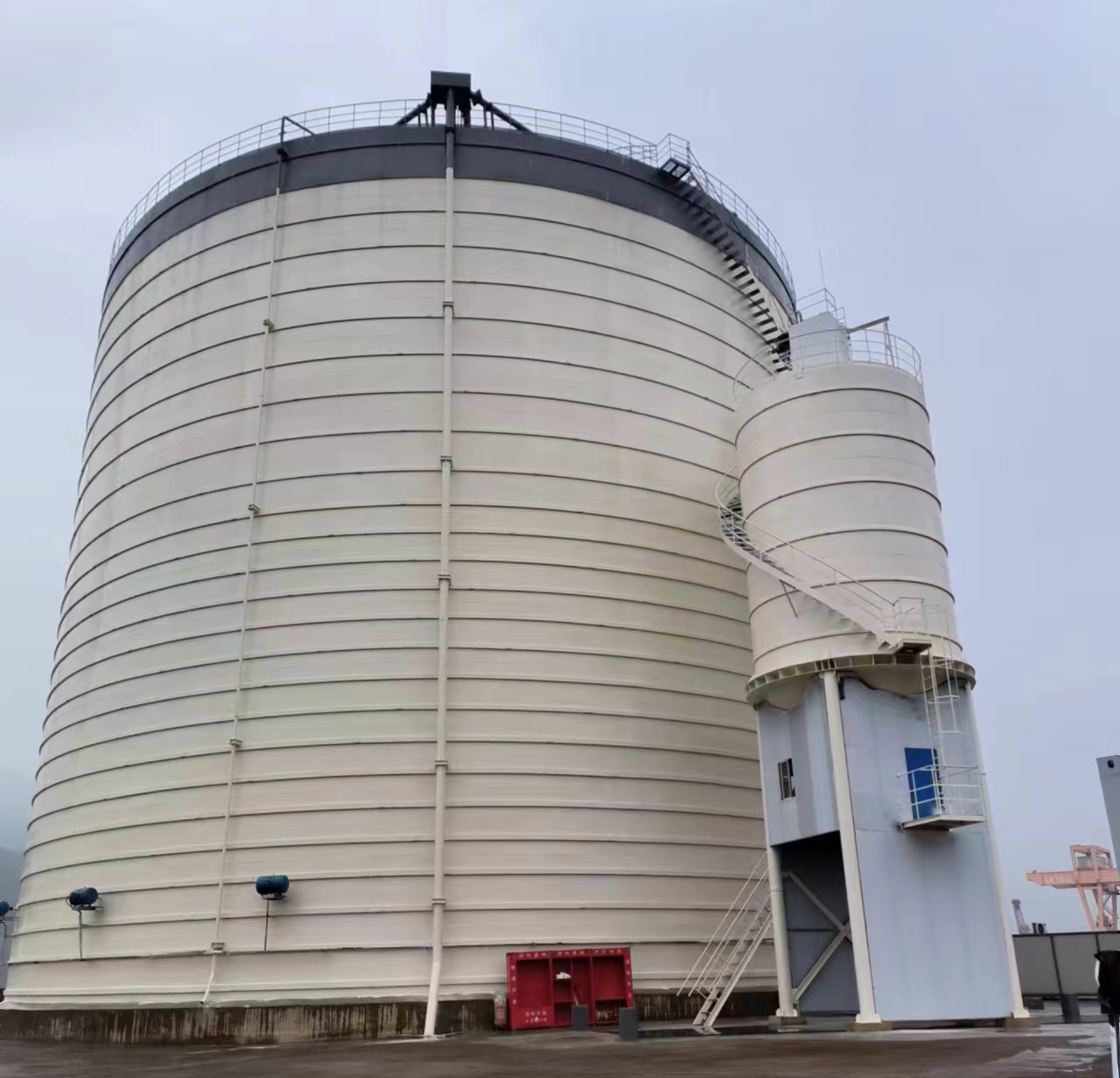 雁塔10万吨水泥钢板库